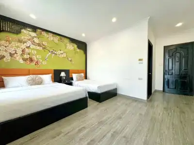 Hanoi Elpis - 25