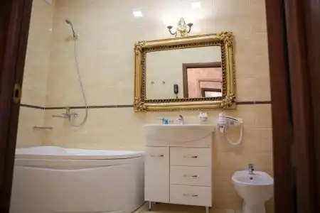 Astoria - 5