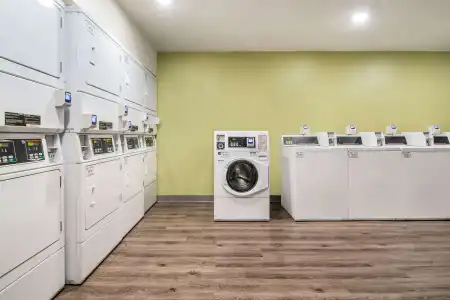 WoodSpring Suites Abilene - 12