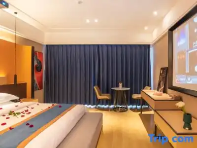 Rolling Surf Resort - 354