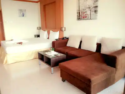 Seaview Sriracha - 1