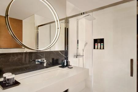 Montcalm East, Autograph Collection - 36