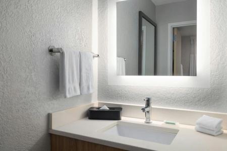 Springhill Suites By Marriott Boca Raton - 25