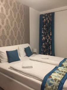 Corvin Rose Apartment - 32
