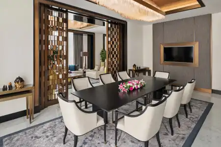 Taj Jumeirah Lakes Towers - 10