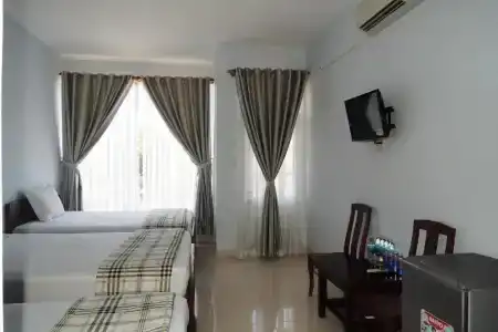 Quang Nhat - 15