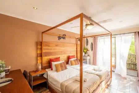 Gecko Ridge Guest House - 38