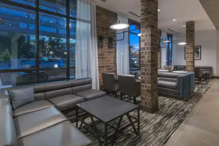 Hyatt Place Boise/Downtown - 6