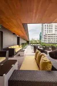 Hyatt Place Bangkok Sukhumvit 1 - 11