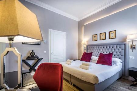 Emma Small Luxury - 119