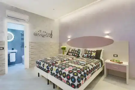 Excellence Suite - 100