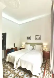 Hostal Girona - 6