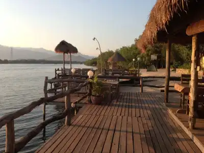 Natural Bungalows Restaurant and Bar - 15