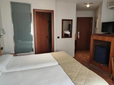 Carlos V Malaga - 22