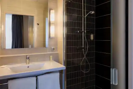 Best Western Plus Hôtel Richelieu - 8