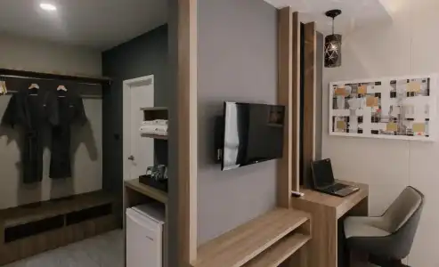 Arista Ubon - 20