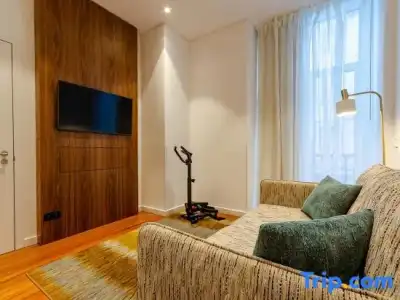 The 7, Suites, Studios & Apartments - 64