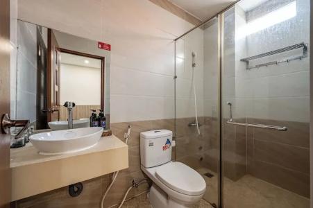 RedDoorz Plus near Le Quang Dinh Street - 8