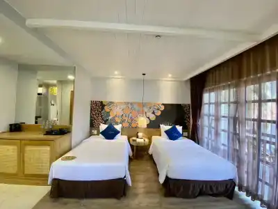 L'Azure Resort and Spa - 31
