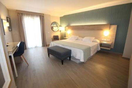 Puerta del Mar - Adults Recommended - 41