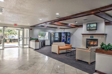 Motel 6 Dallas, TX - Northwest - 1