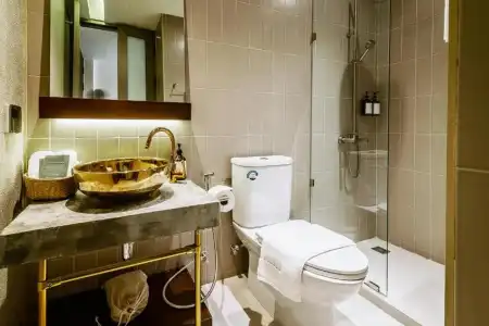 Nidhra Boutique Bangkok - 8