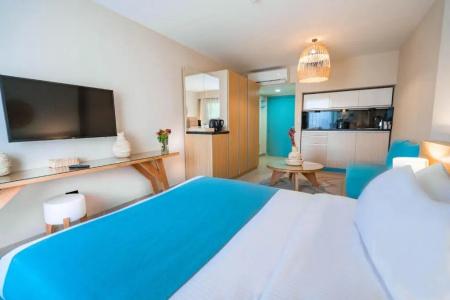 Redcon Suites - 112