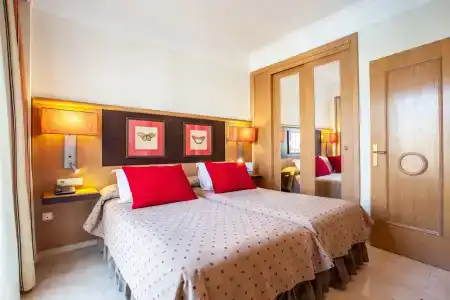 Grupotel Playa de Palma Suites & Spa - 29