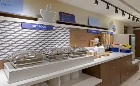 Holiday Inn Express & Suites Minneapolis – West End by IHG - 21
