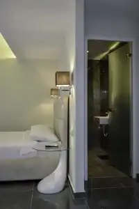24K Athena Suites - 61