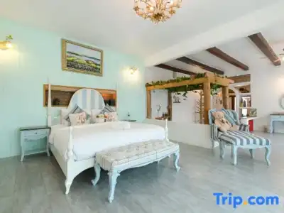 Swiss Valley Hip Resort - 211