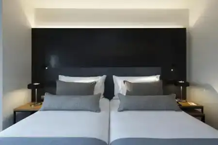 Neya Porto - 52
