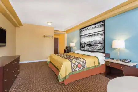 Super 8 By Wyndham Virginia Beach Oceanfront - 19