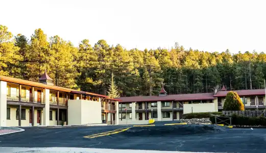 Red Roof PLUS+ Williams - Grand Canyon - 12