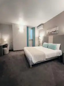 Hôtel du Midi - 55