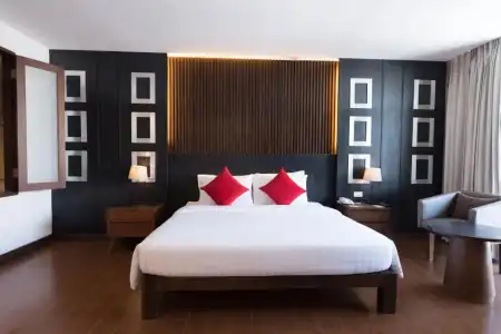 J Pattaya - 105