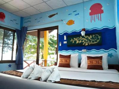 Penny's Resort - 28