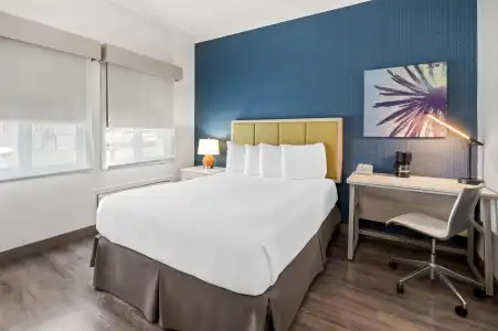 SureStay by Best Western Santa Monica - 56