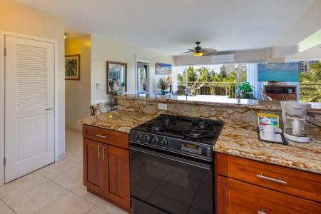 Waikiki Shore by OUTRIGGER - 130
