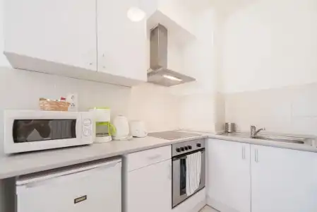 Prince Apartments - 40