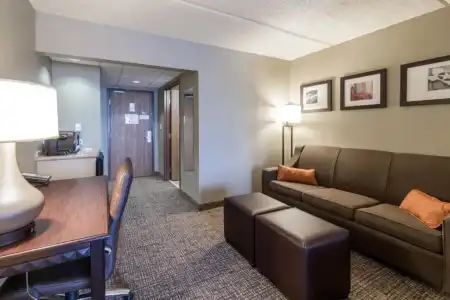 Comfort Suites Austin Airport - 55