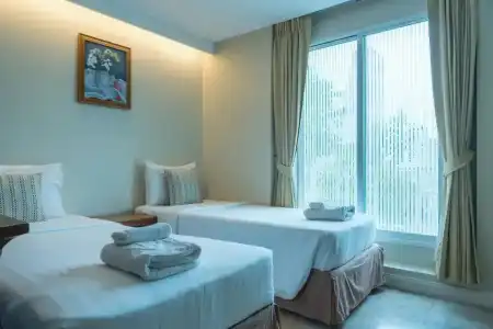 Sabai Sathorn - 185