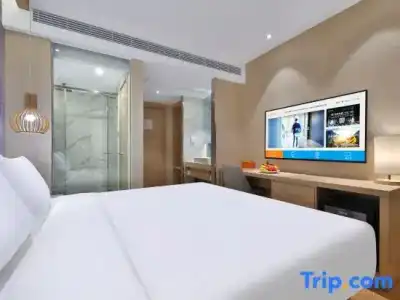 Kyriad - Tours Centre - 68
