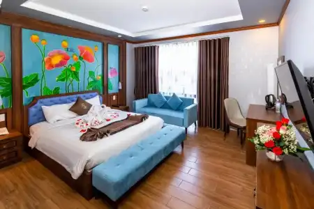 Jade Scene - 3