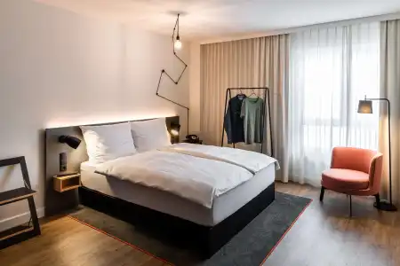 Pentahotel - 75