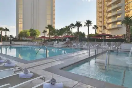 Jet Luxury Elite at the Signature - 21