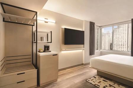 DoubleTree by Hilton New York Midtown Fifth Ave - 76