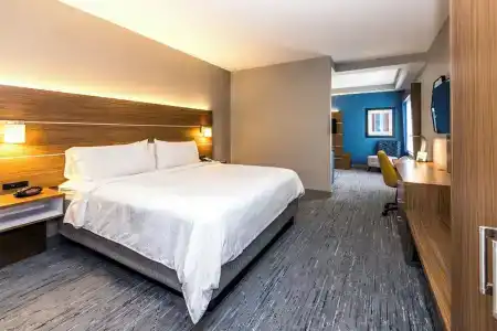 Holiday Inn Express & Suites Louisville Downtown by IHG - 74
