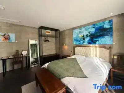 Unique Space Design Art - 118