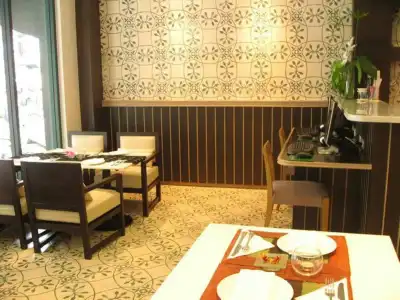 Aphrodite Inn Bangkok - 17